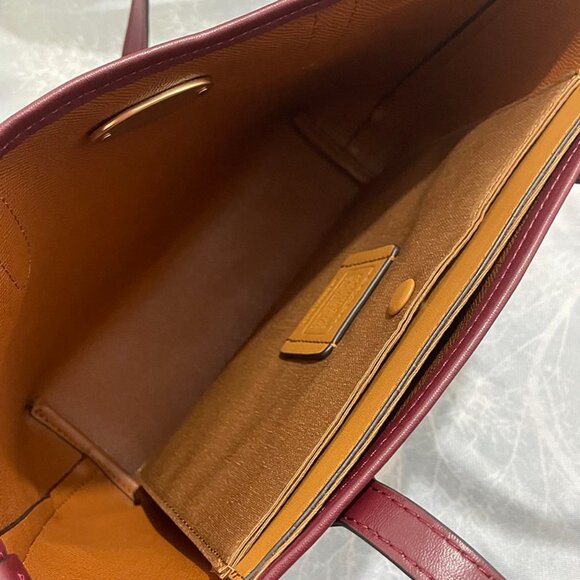 Coach White Mini Tote With Pink Bow - Picture 4 of 6